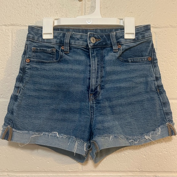 American Eagle Outfitters Pants - American Eagle mom short